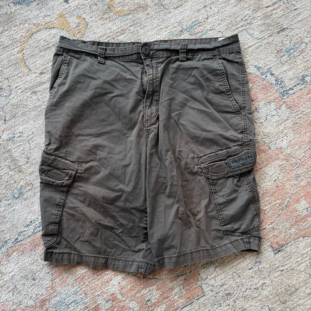 Unionbay Mens Y2K Black Cargo Shorts Size 36 Skater Grunge Summer Casual Utility